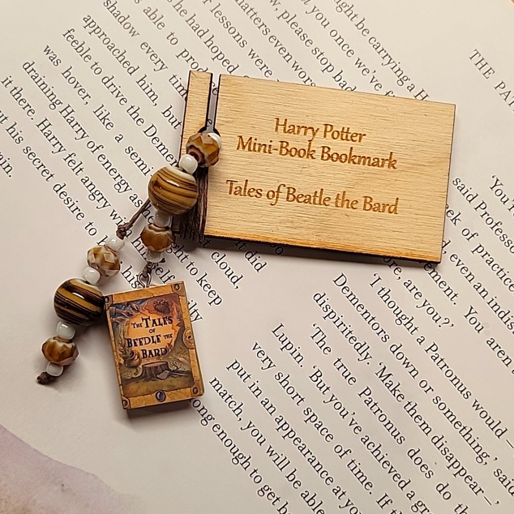 Harry Potter Bookmark Tales of Beatle the Bard Mini Book